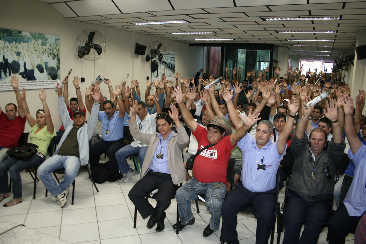 Imagem de Sorocaba: Rodoviários do transporte urbano entram em greve